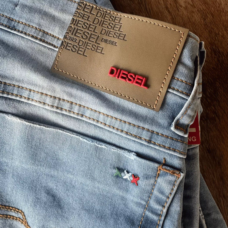 Calça Jeans Premium - Diesel - Azul Claro Escovado